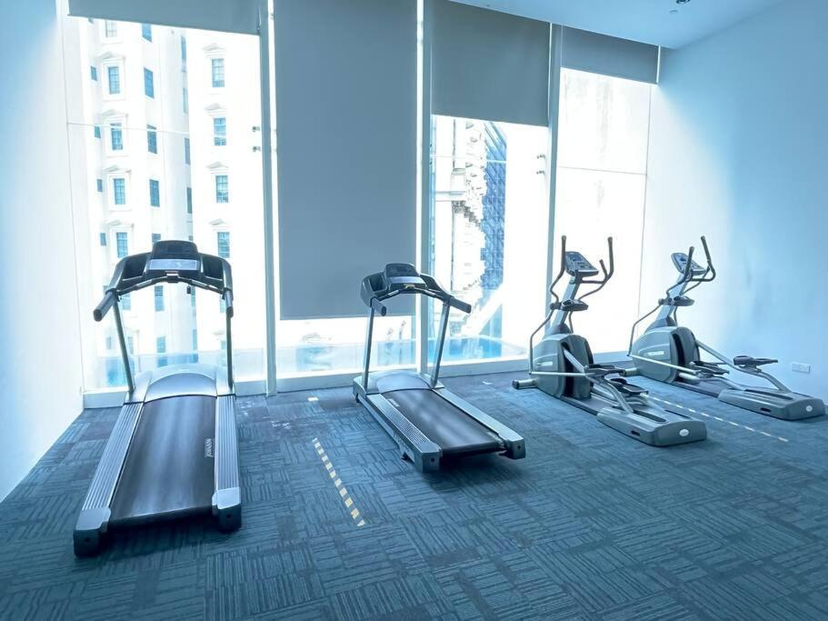 Binjai 8- 3beds Family Suite#7min To Klcc#netflix Kuala Lumpur