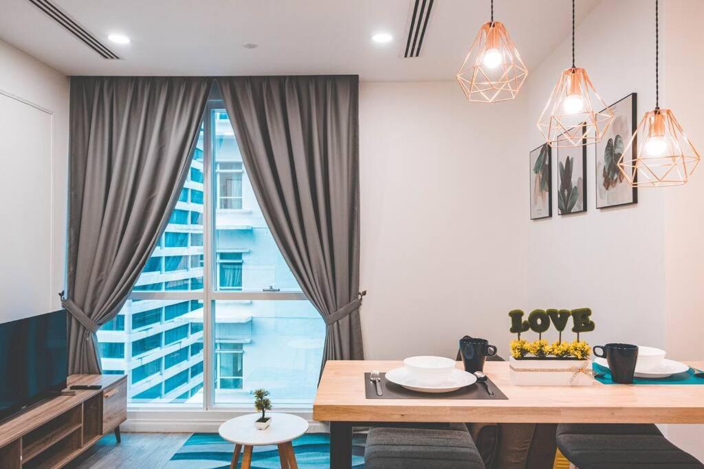 Binjai 8- 3beds Family Suite#7min To Klcc#netflix