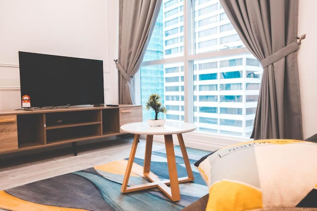 Binjai 8- 3beds Family Suite#7min To Klcc#netflix Apartment *